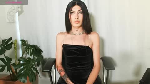 Snapshot of milansantana24 chatting on 02/08/25, 10:29 MILAN SANTANA online show from 02/08/25, 10:29