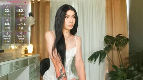 Snapshot of milansantana24 chatting on 10/27/25, 08:35 MILAN SANTANA online show from 10/27/25, 08:35