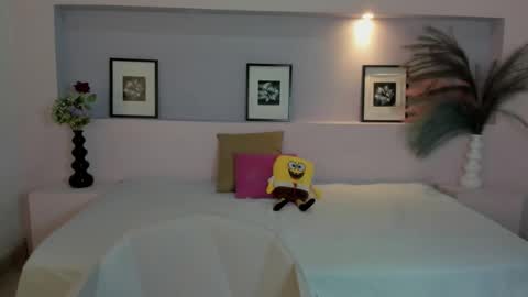 Snapshot of milarose4 chatting on 01/10/25, 11:43 Mila Rose online show from 01/10/25, 11:43