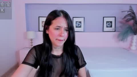 Snapshot of milarose4 chatting on 01/28/25, 12:00 Mila Rose online show from 01/28/25, 12:00