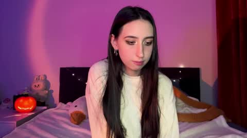 MIla and Viki online show from 10/30/25, 08:42