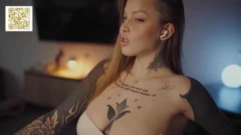 Snapshot of mileeena chatting on 10/26/25, 01:06 M Telegram mamagotachannel online show from 10/26/25, 01:06