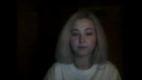 Snapshot of milena391630 chatting on 03/09/25, 05:28 Milena new nonude shy blonde natural online show from 03/09/25, 05:28