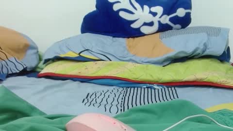 Snapshot of milena_hoot_ chatting on 10/23/25, 12:10 MILENA online show from 10/23/25, 12:10