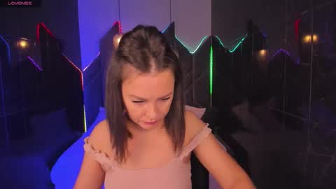 Snapshot of milena_mellow chatting on 10/14/25, 08:31 Milena online show from 10/14/25, 08:31