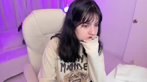  IEY EY  online show from 11/09/25, 03:05