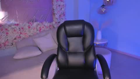 Miley Cruz  IG miley model23 online show from 02/15/25, 10:52