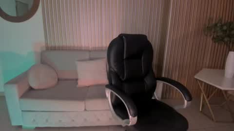 Miley Cruz  IG miley model23 online show from 02/18/25, 06:15