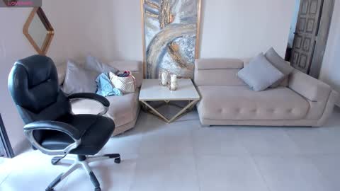 Miley Cruz  IG miley model23 online show from 10/17/25, 07:38