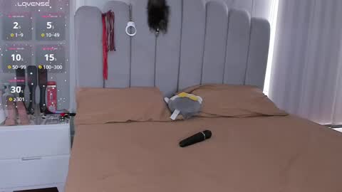 MILEY  online show from 09/08/25, 03:55