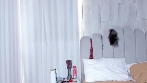 MILEY  online show from 09/29/25, 12:54