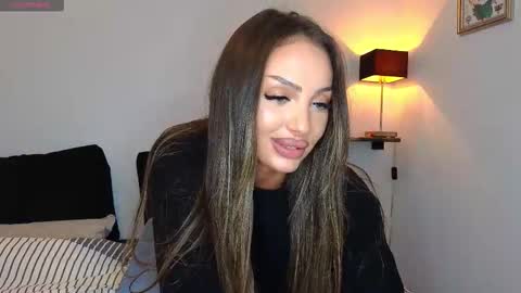 Miley Sin online show from 10/10/25, 03:11