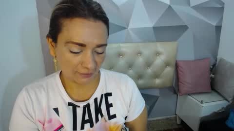 Snapshot of milf_hugeboobs chatting on 11/17/25, 10:43 milf_hugeboobs online show from 11/17/25, 10:43