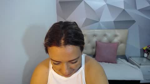 Snapshot of milf_hugeboobs chatting on 11/19/25, 10:37 milf_hugeboobs online show from 11/19/25, 10:37