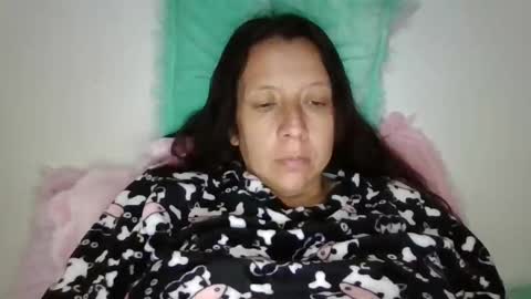 Snapshot of milfevha chatting on 02/15/25, 08:01 milfevha online show from 02/15/25, 08:01