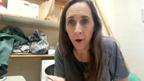 Snapshot of milfqueen831 chatting on 12/19/24, 10:00 Jessica and Roger online show from 12/19/24, 10:00