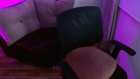 Snapshot of milfrosalie chatting on 09/11/25, 11:16 Rosalie online show from 09/11/25, 11:16