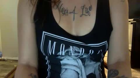 Snapshot of milfsfreaky69 chatting on 10/19/25, 03:34 BabygirlsFreaky online show from 10/19/25, 03:34