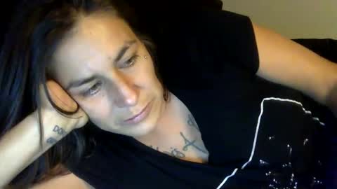 Snapshot of milfsfreaky69 chatting on 10/23/25, 01:32 BabygirlsFreaky online show from 10/23/25, 01:32