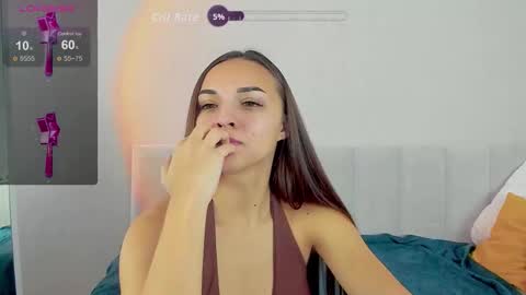 Milana online show from 11/06/25, 03:40