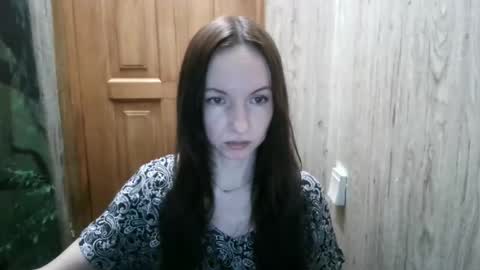 Snapshot of miliah chatting on 01/17/25, 07:38 miliah online show from 01/17/25, 07:38