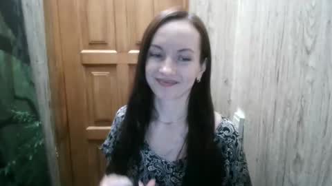 Snapshot of miliah chatting on 01/28/25, 07:00 miliah online show from 01/28/25, 07:00