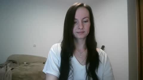 Snapshot of miliah chatting on 09/15/25, 07:25 miliah online show from 09/15/25, 07:25