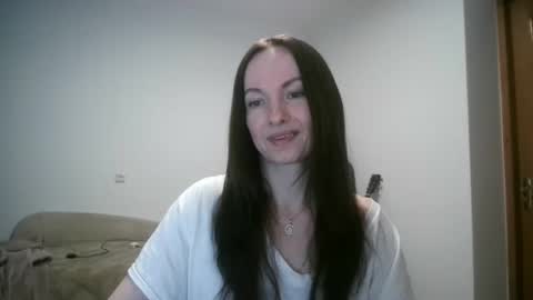 Snapshot of miliah chatting on 09/26/25, 07:18 miliah online show from 09/26/25, 07:18