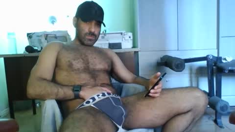 Snapshot of militaryx chatting on 09/25/25, 07:17 militaryx online show from 09/25/25, 07:17