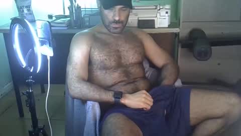 Snapshot of militaryx chatting on 10/16/25, 05:52 militaryx online show from 10/16/25, 05:52