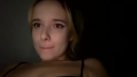 milkybaby269137 online show from 12/29/24, 08:15