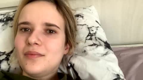 milkybaby269137 online show from 02/08/25, 09:03