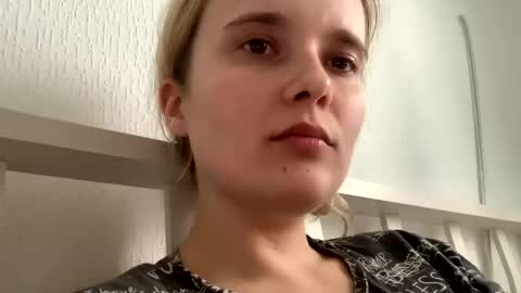 milkybaby269137 online show from 02/22/25, 01:02