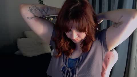 Milla online show from 10/13/25, 10:32