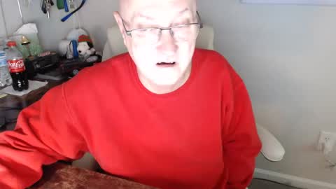 Snapshot of millenium0129 chatting on 01/03/25, 12:22 millenium0129 online show from 01/03/25, 12:22