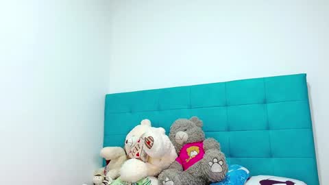 Snapshot of miller_sweet chatting on 01/15/25, 10:24 Aleja online show from 01/15/25, 10:24