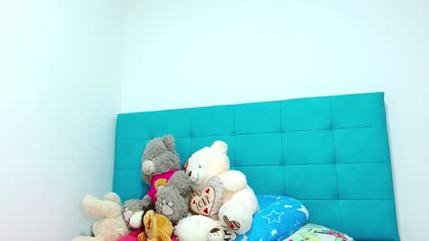 Snapshot of miller_sweet chatting on 01/22/25, 02:15 Aleja online show from 01/22/25, 02:15