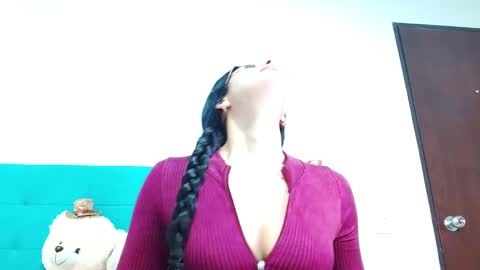 Snapshot of miller_sweet chatting on 03/08/25, 09:17 Aleja online show from 03/08/25, 09:17