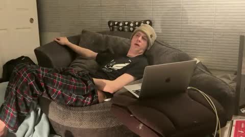 SlimnHungOH online show from 12/04/24, 06:44