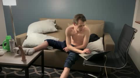 SlimnHungOH online show from 12/15/24, 01:35