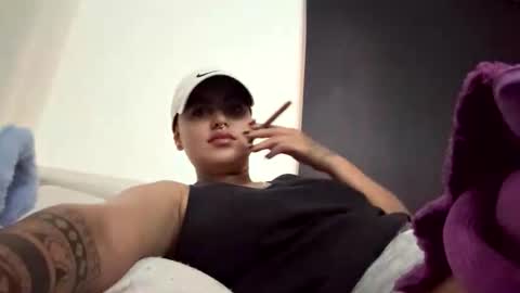 Snapshot of milley_rose chatting on 10/19/25, 11:55 Im girl my name is Johana online show from 10/19/25, 11:55