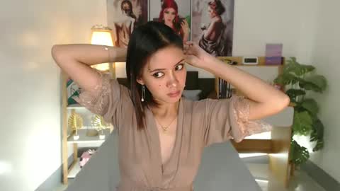 Snapshot of millie_fox21 chatting on 01/24/25, 07:39 Im Milliedont forget to follow me online show from 01/24/25, 07:39