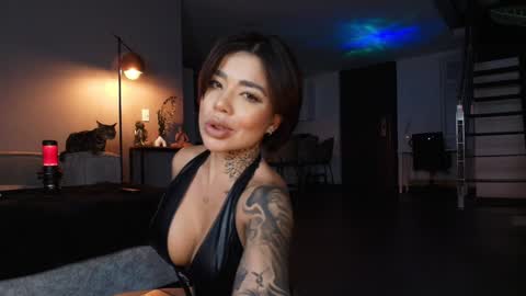 Snapshot of milliejhonson chatting on 01/10/25, 11:29 Mila online show from 01/10/25, 11:29