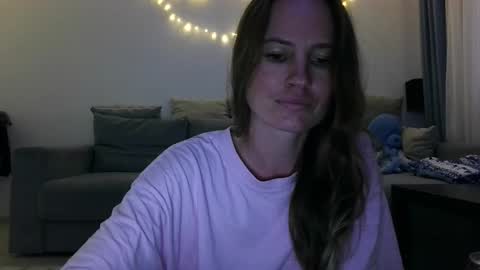 Snapshot of milly_browski chatting on 09/13/25, 04:51 milly_browski online show from 09/13/25, 04:51