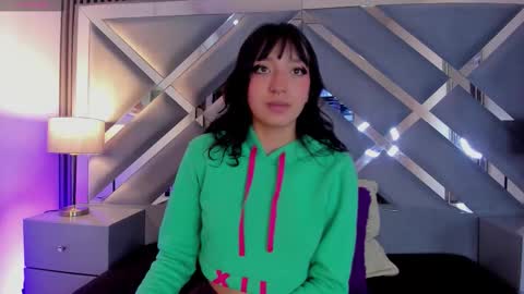 milly_cute online show from 11/30/25, 04:05