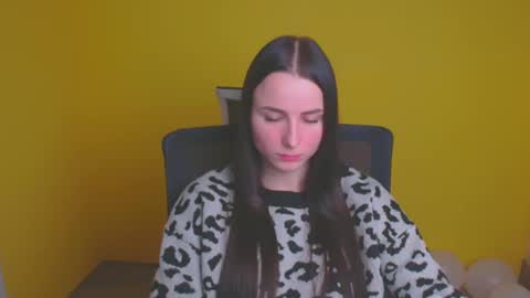 Snapshot of milly_liss chatting on 02/24/25, 03:31 Milly online show from 02/24/25, 03:31