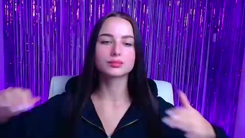 Snapshot of milly_liss chatting on 09/18/25, 05:53 Milly online show from 09/18/25, 05:53