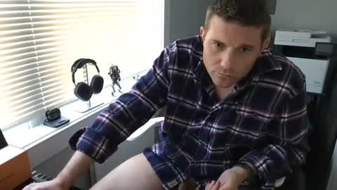Snapshot of milo_uncensored chatting on 10/21/25, 03:13 milo_uncensored online show from 10/21/25, 03:13