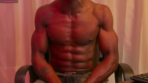 Snapshot of miltonn_jakee chatting on 02/21/25, 05:35 Miltonn online show from 02/21/25, 05:35