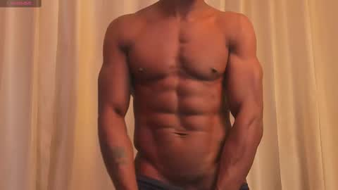 Snapshot of miltonn_jakee chatting on 02/28/25, 12:21 Miltonn online show from 02/28/25, 12:21